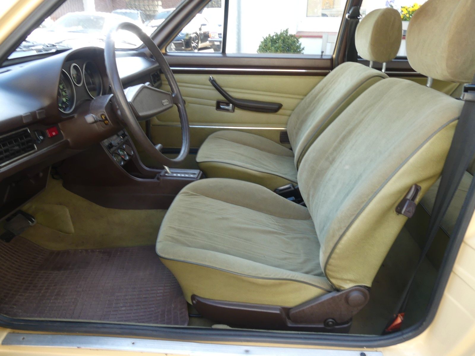 Fahrzeugabbildung Audi 80 LS, Aut., original Rostfrei und 36.000 km