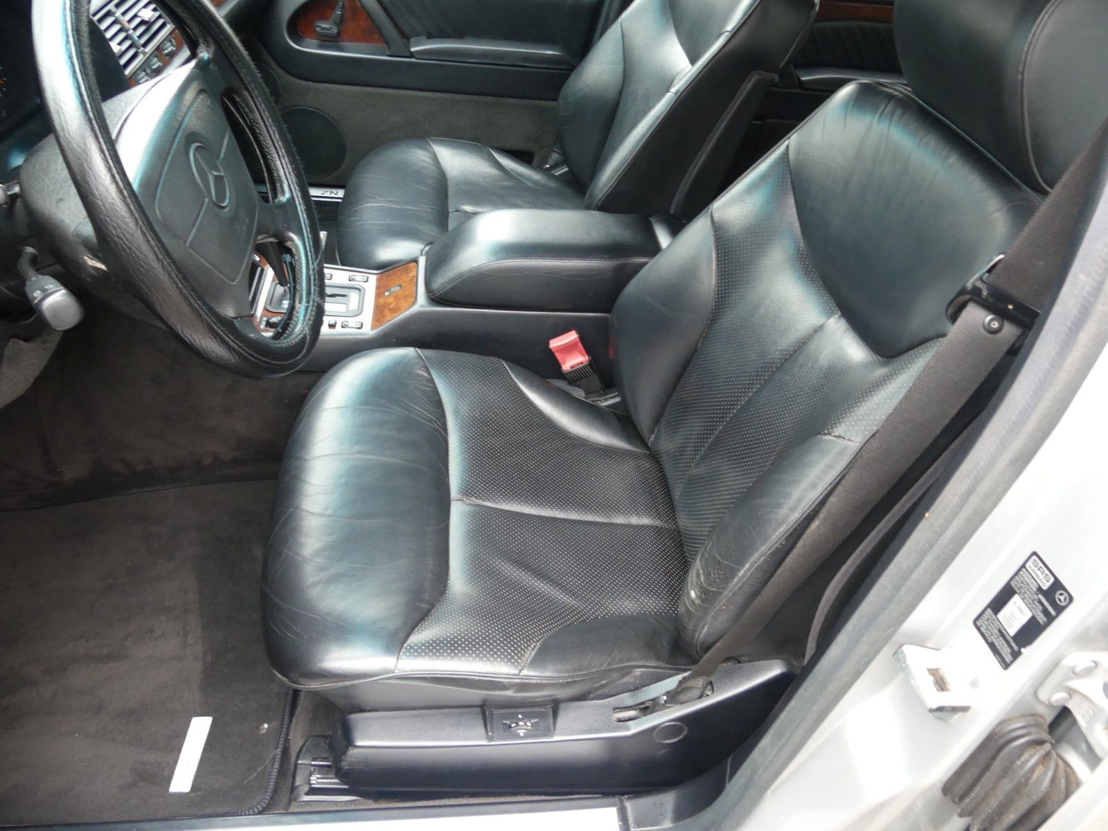 Fahrzeugabbildung Mercedes-Benz 300 SE, 2. Hd., komplette Historie, guter Zust.