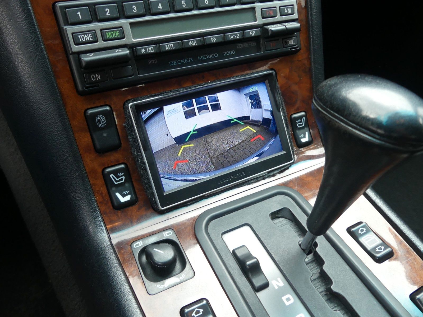 Fahrzeugabbildung Mercedes-Benz 300 SE, 2. Hd., komplette Historie, guter Zust.