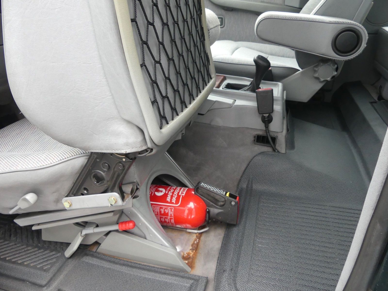 Fahrzeugabbildung Mercedes-Benz G 350 TD Station kurz, orig. 2. deutsche Hand