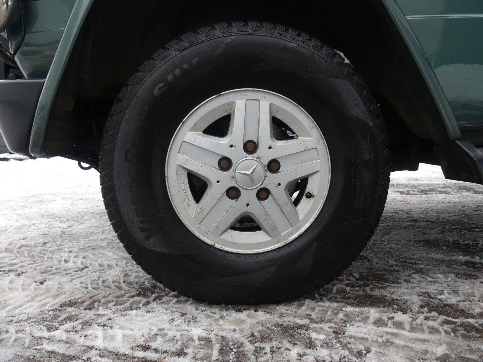 Fahrzeugabbildung Mercedes-Benz G 350 TD Station kurz, orig. 2. deutsche Hand