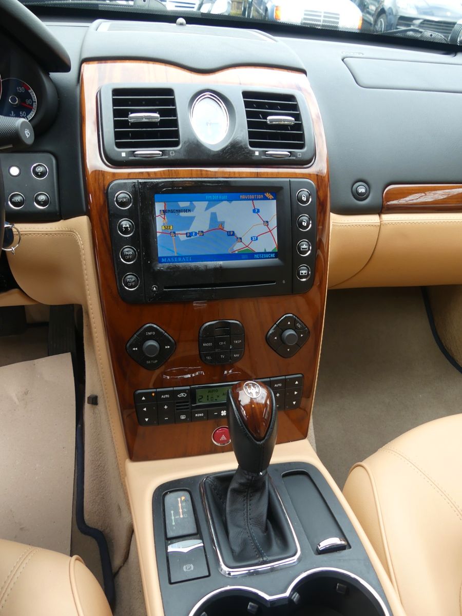 Fahrzeugabbildung Maserati Quattroporte 4.2 V8 Executive GT Automatic