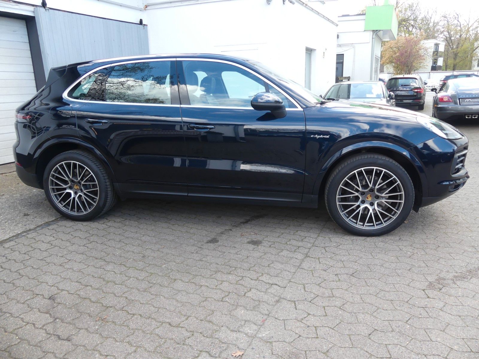 Fahrzeugabbildung Porsche Cayenne E-Hybrid, 1. Hand, Scheckheft Porsche