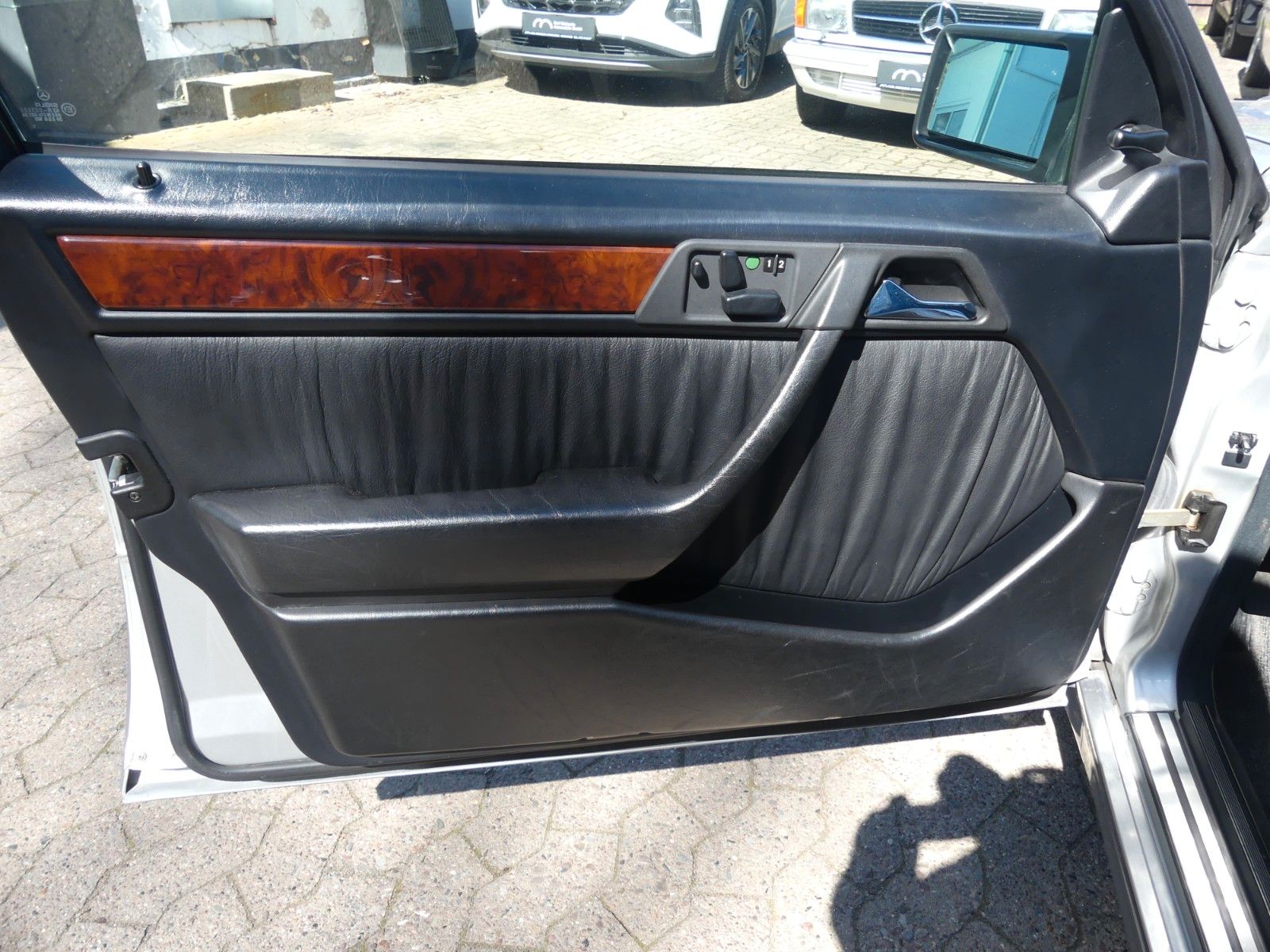 Fahrzeugabbildung Mercedes-Benz E 500 / 500 E 1. Hand / SAMMLERFAHRZEUG