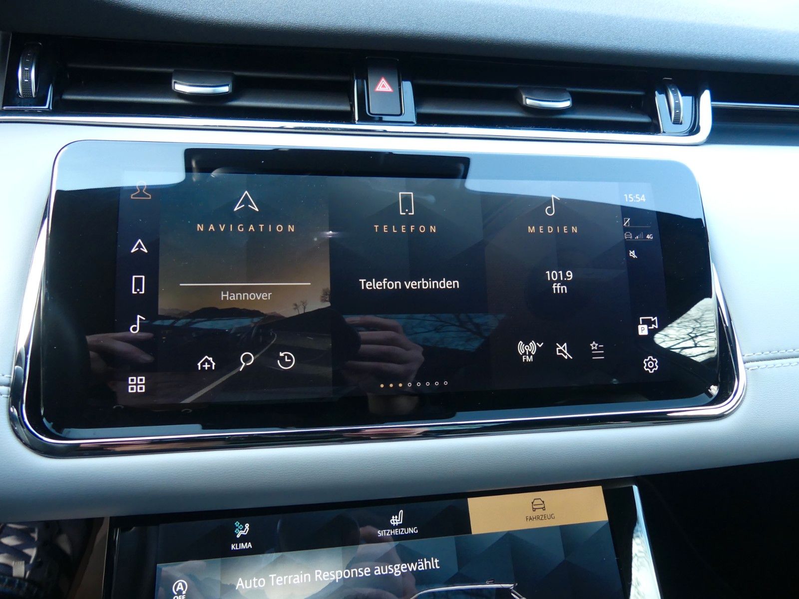 Fahrzeugabbildung Land Rover Range Rover Evoque R-Dynamic HSE, 2.Hd.
