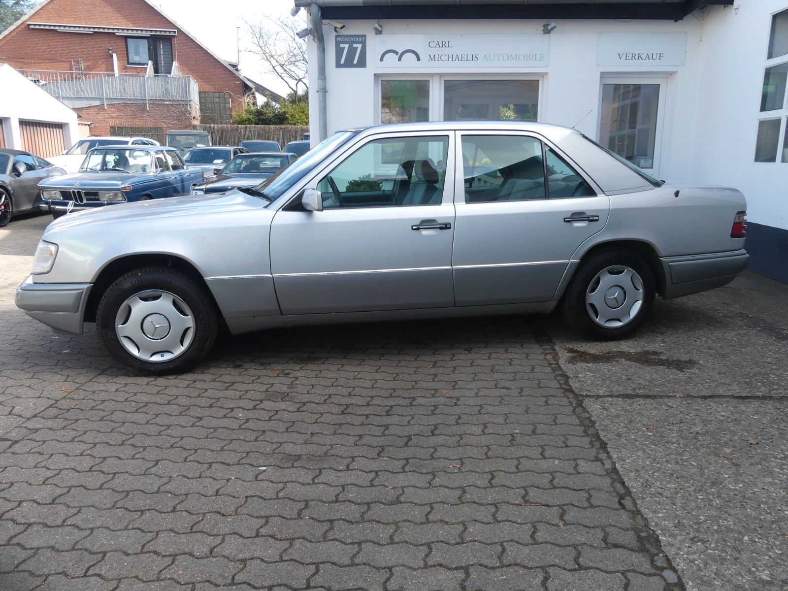 Fahrzeugabbildung Mercedes-Benz E 280, 2. Hand, Aut., Klima, Schiebed., H-Kennz.