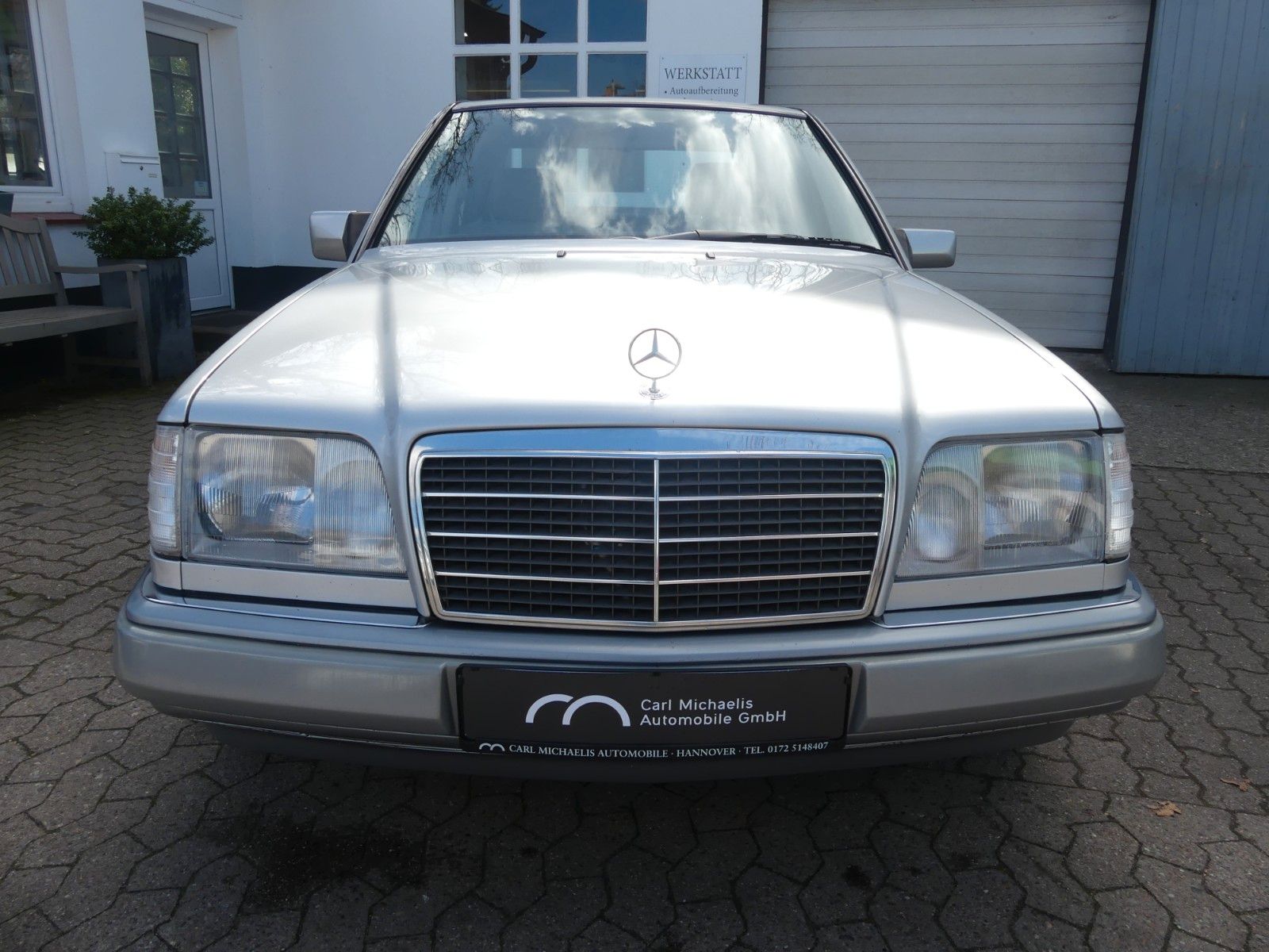 Fahrzeugabbildung Mercedes-Benz E 280, 2. Hand, Aut., Klima, Schiebed., H-Kennz.