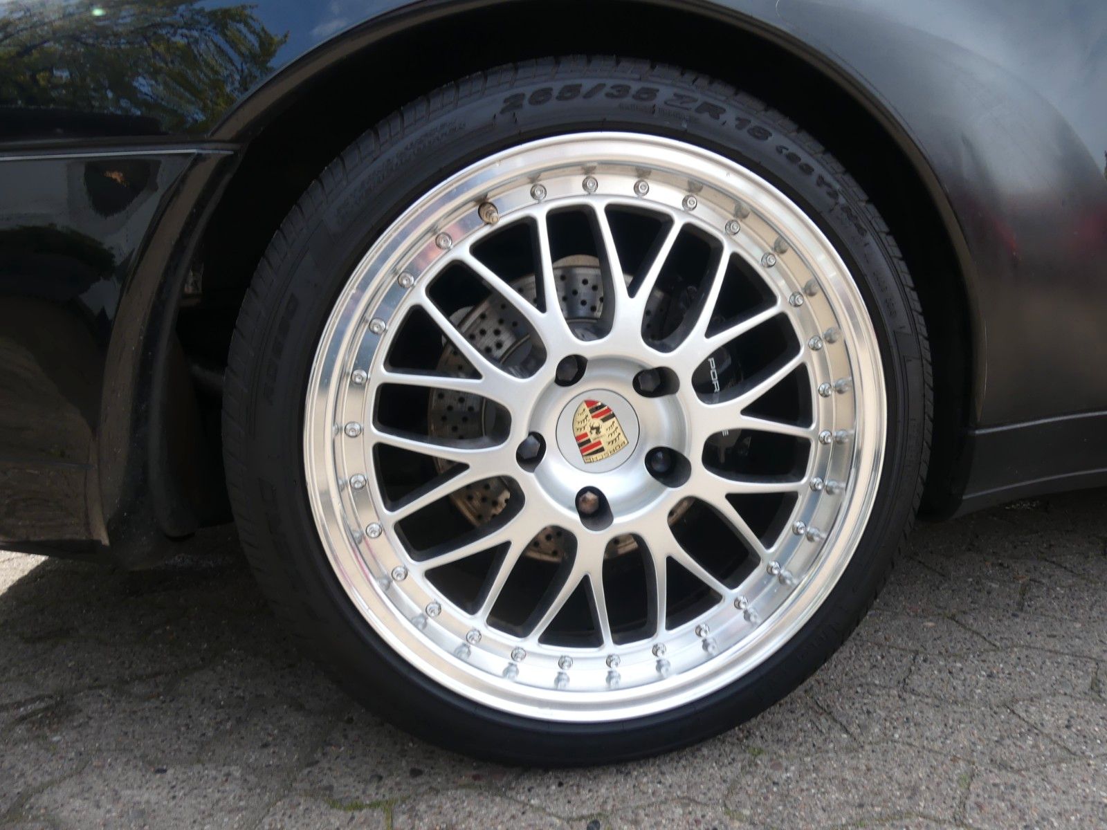 Fahrzeugabbildung Porsche 911 / 993 Carrera 2 Cabrio Top Zustand