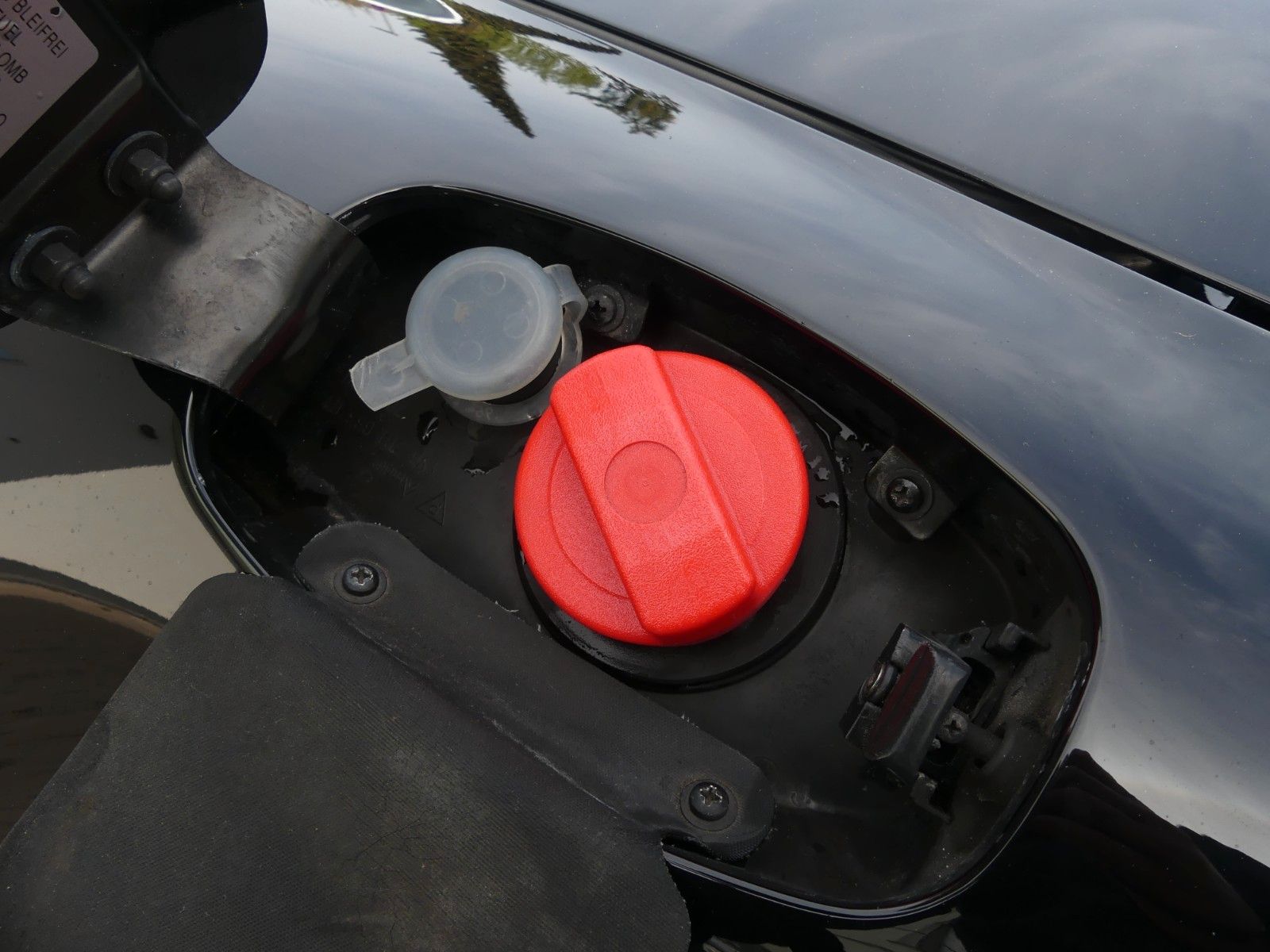 Fahrzeugabbildung Porsche 911 / 993 Carrera 2 Cabrio Top Zustand