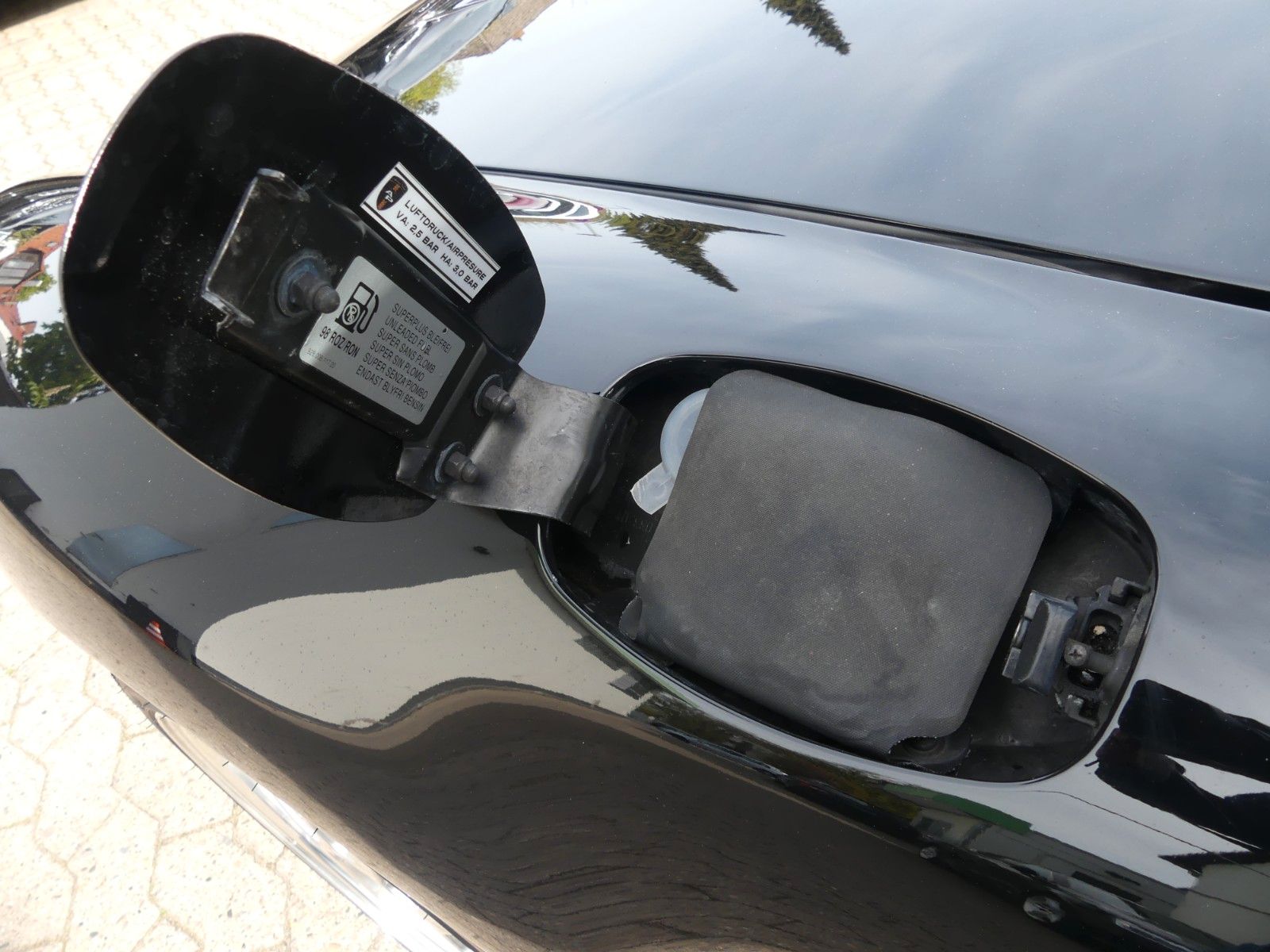 Fahrzeugabbildung Porsche 911 / 993 Carrera 2 Cabrio Top Zustand