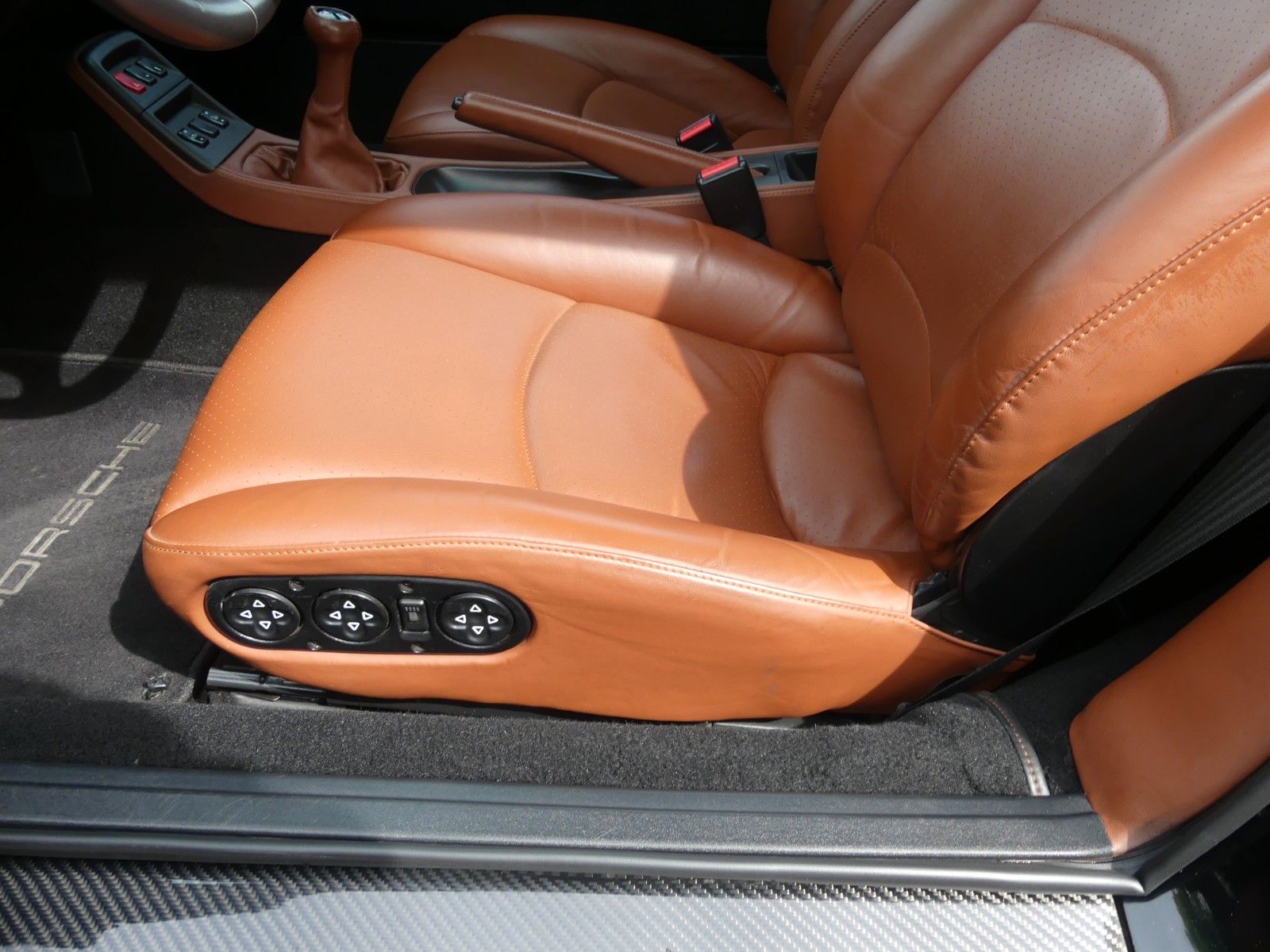 Fahrzeugabbildung Porsche 911 / 993 Carrera 2 Cabrio Top Zustand