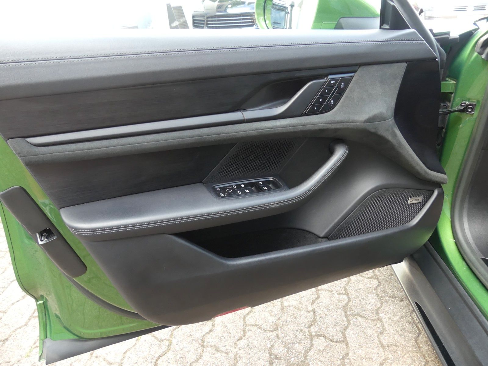 Fahrzeugabbildung Porsche Taycan Sport Turismo GTS, 1.Hand, BOSE, 21 Zoll