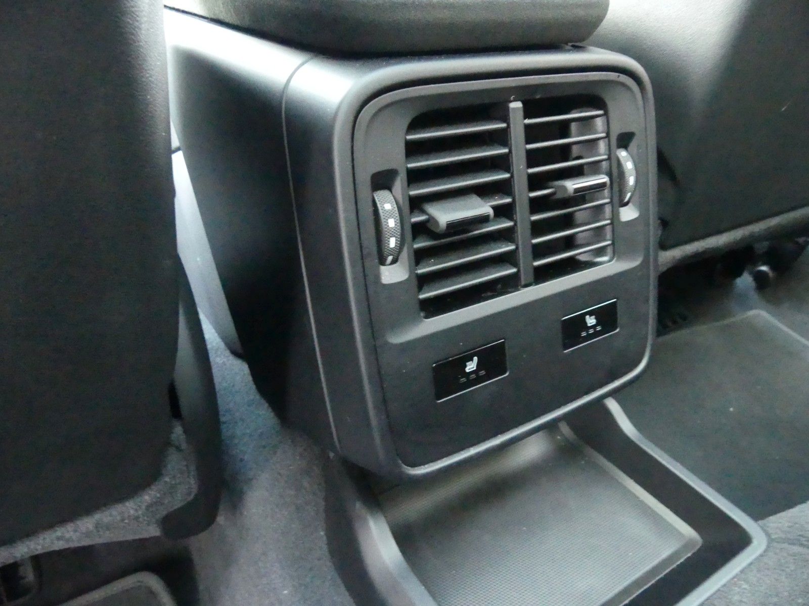 Fahrzeugabbildung Porsche Taycan Sport Turismo GTS, 1.Hand, BOSE, 21 Zoll