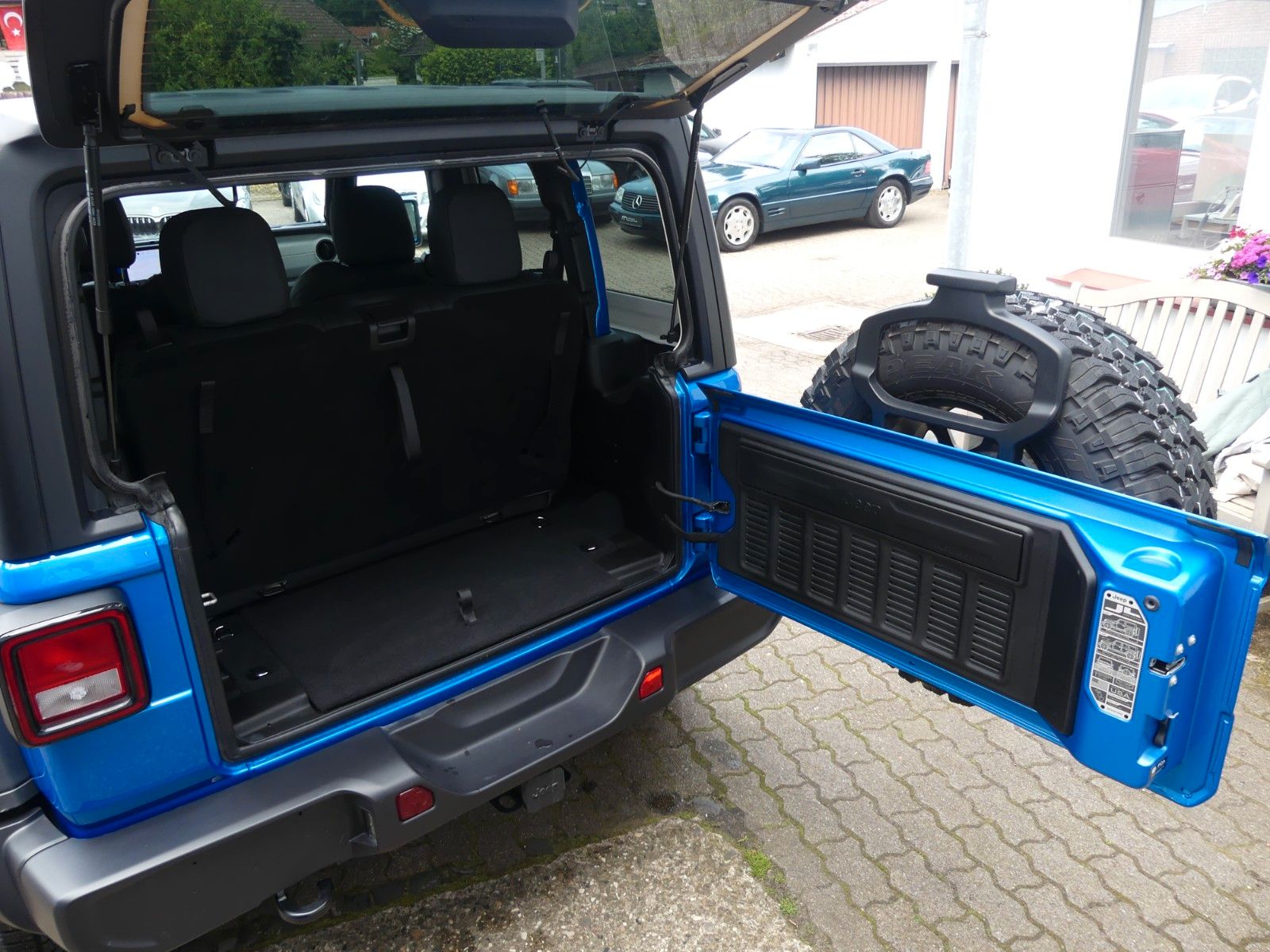 Fahrzeugabbildung Jeep Wrangler 3.6 Ltr, 1. Hd., 7.500 KM TOP ZUSTAND