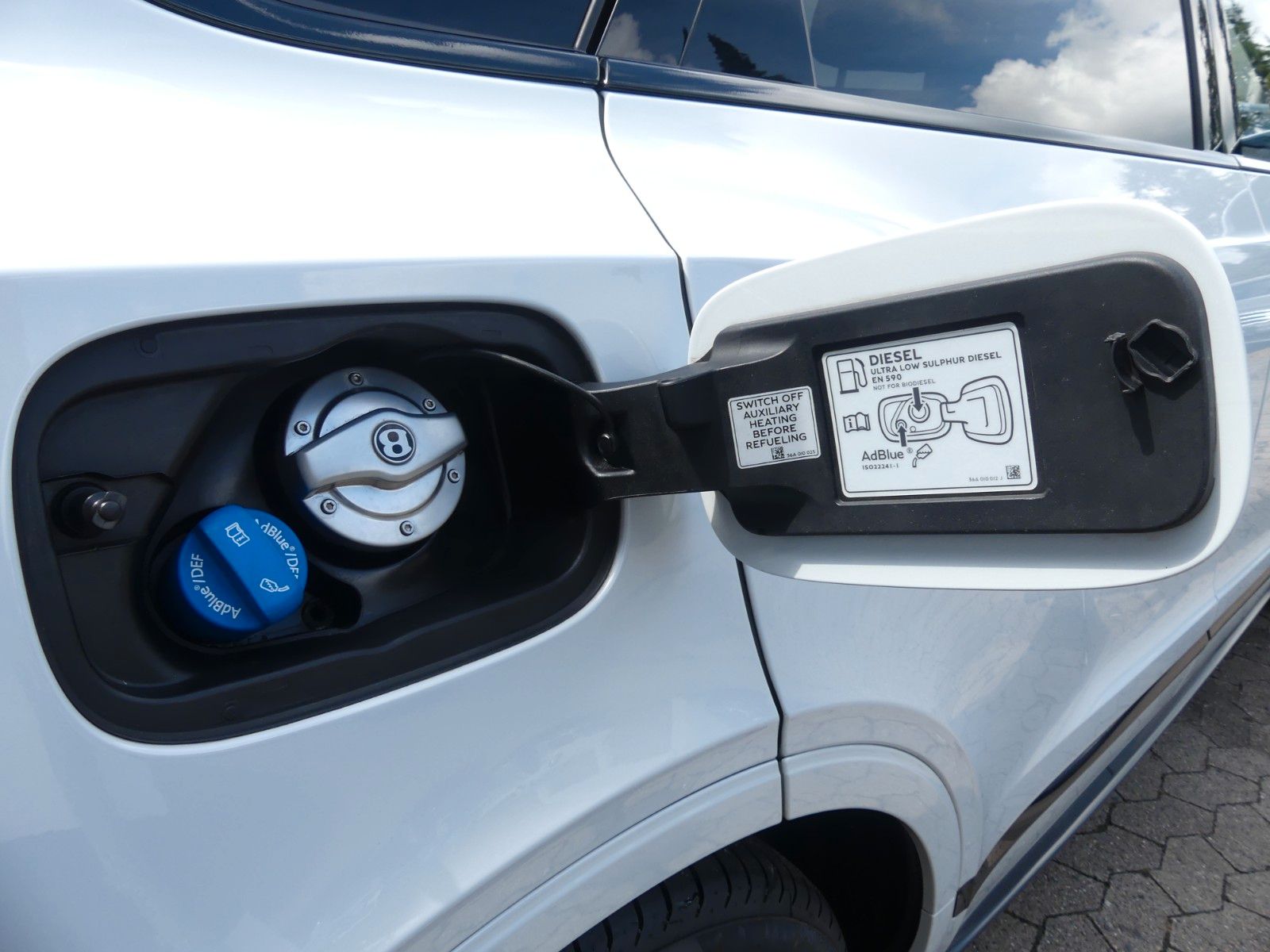 Fahrzeugabbildung Bentley Bentayga , 2. Hd., deutsches Fzg, Vollausstatt.