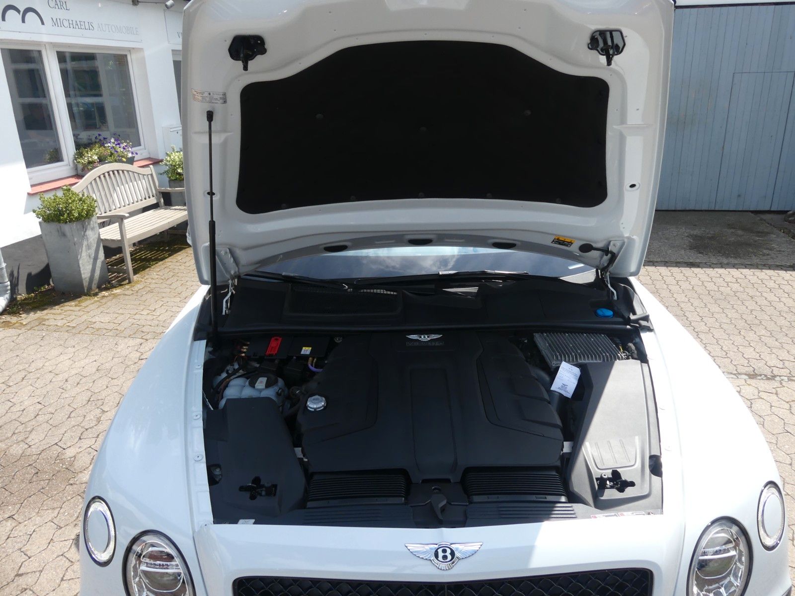 Fahrzeugabbildung Bentley Bentayga , 2. Hd., deutsches Fzg, Vollausstatt.