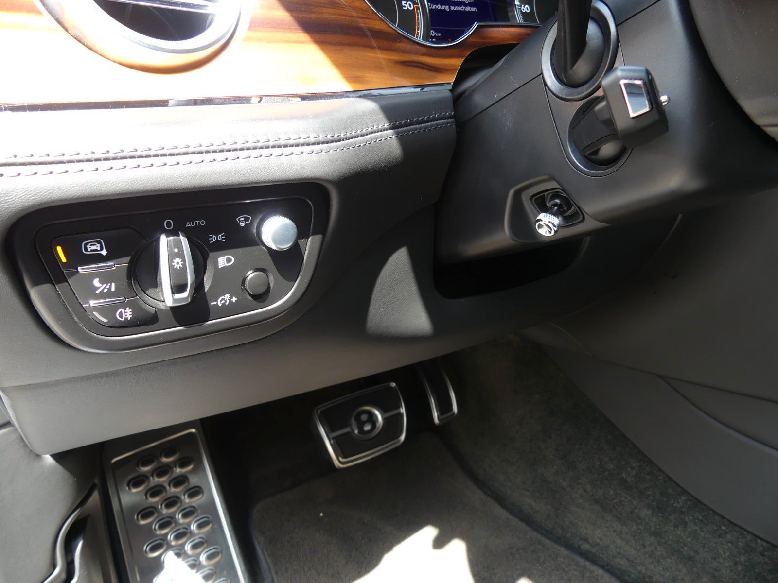 Fahrzeugabbildung Bentley Bentayga , 2. Hd., deutsches Fzg, Vollausstatt.