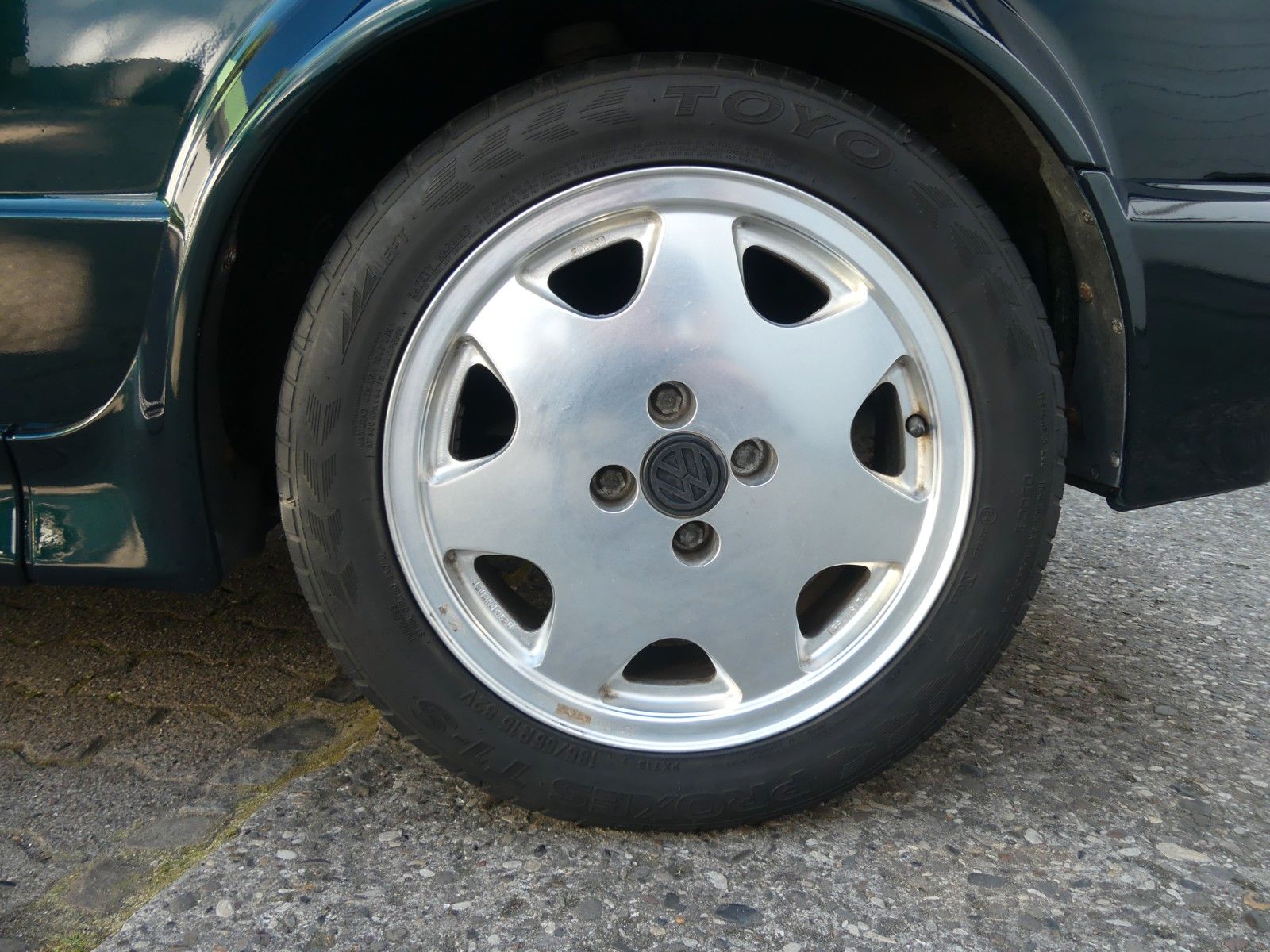 Fahrzeugabbildung Volkswagen Golf I Cabrio Classic Line