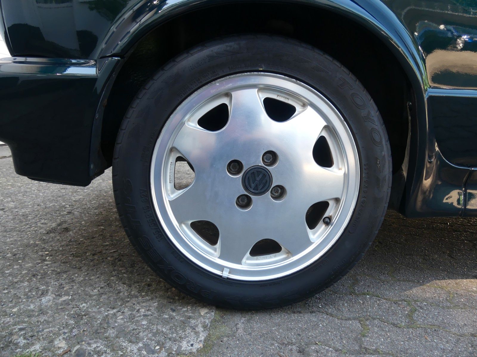 Fahrzeugabbildung Volkswagen Golf I Cabrio Classic Line