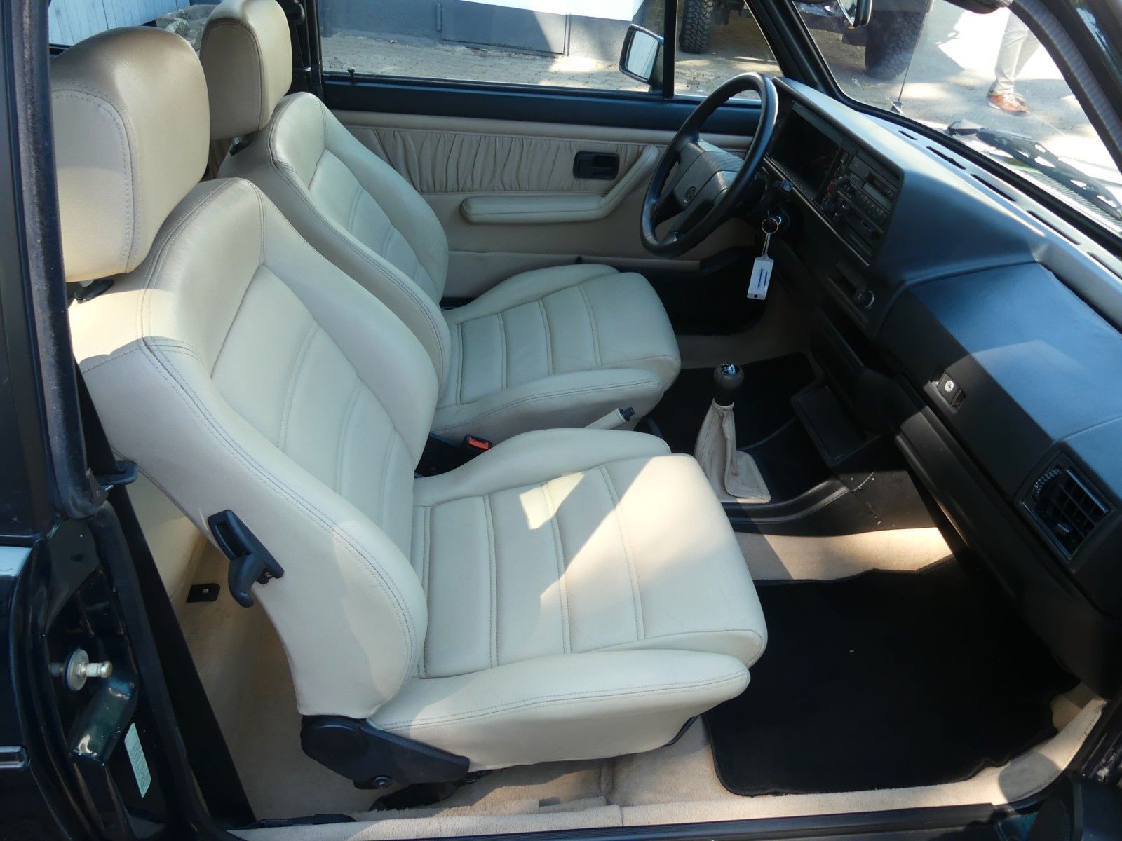Fahrzeugabbildung Volkswagen Golf I Cabrio Classic Line