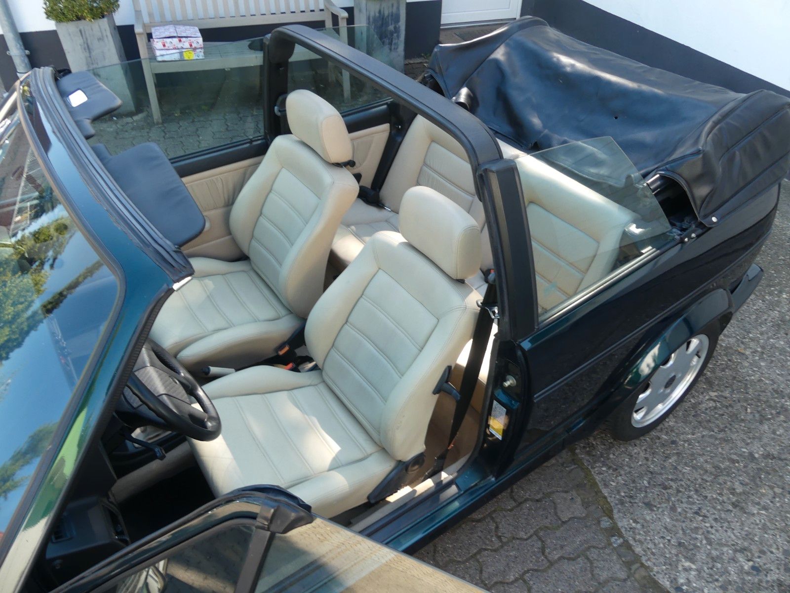 Fahrzeugabbildung Volkswagen Golf I Cabrio Classic Line