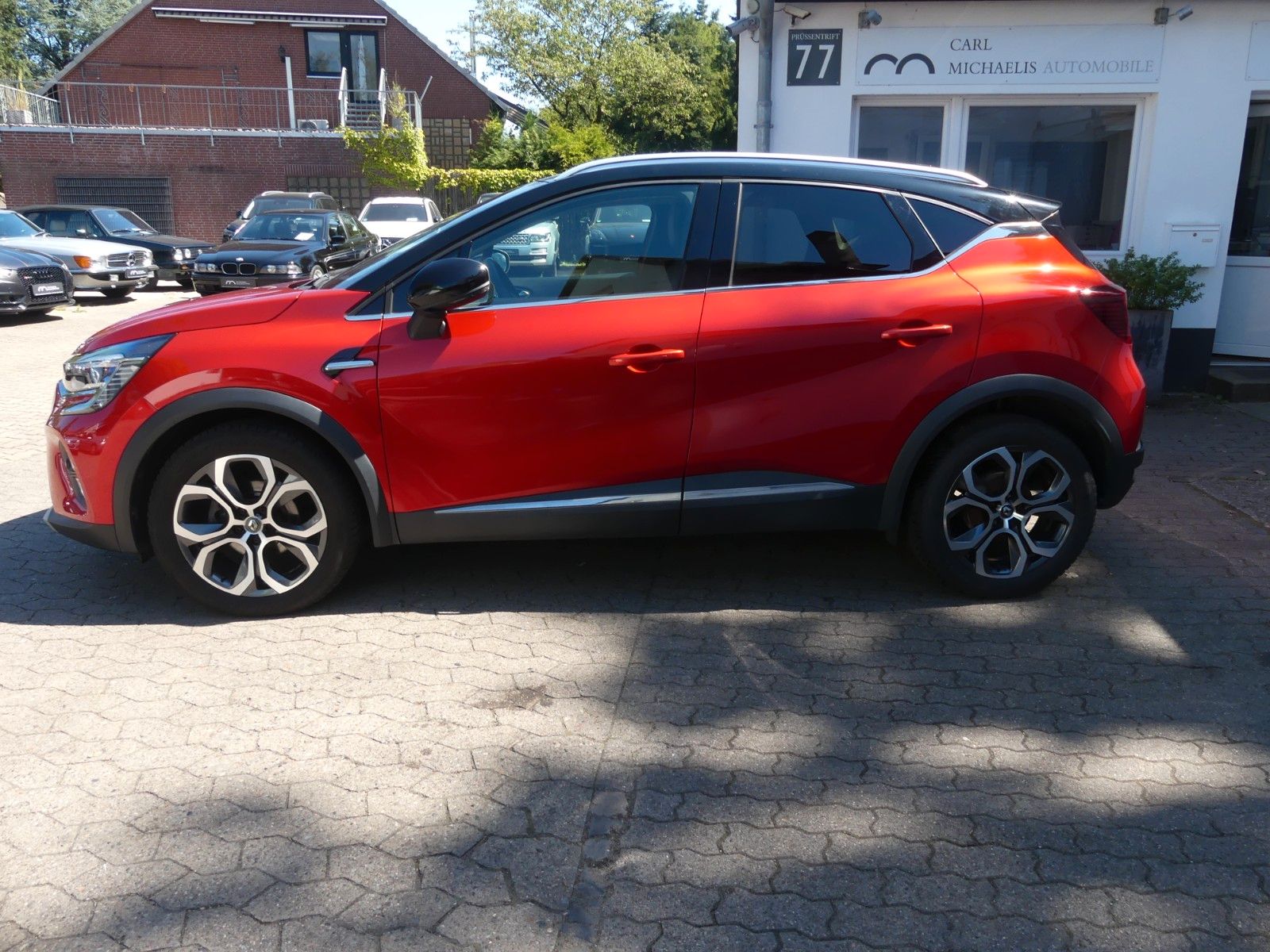 Fahrzeugabbildung Renault Captur II Intens, 2. Hd., Automatik, Top Zustand