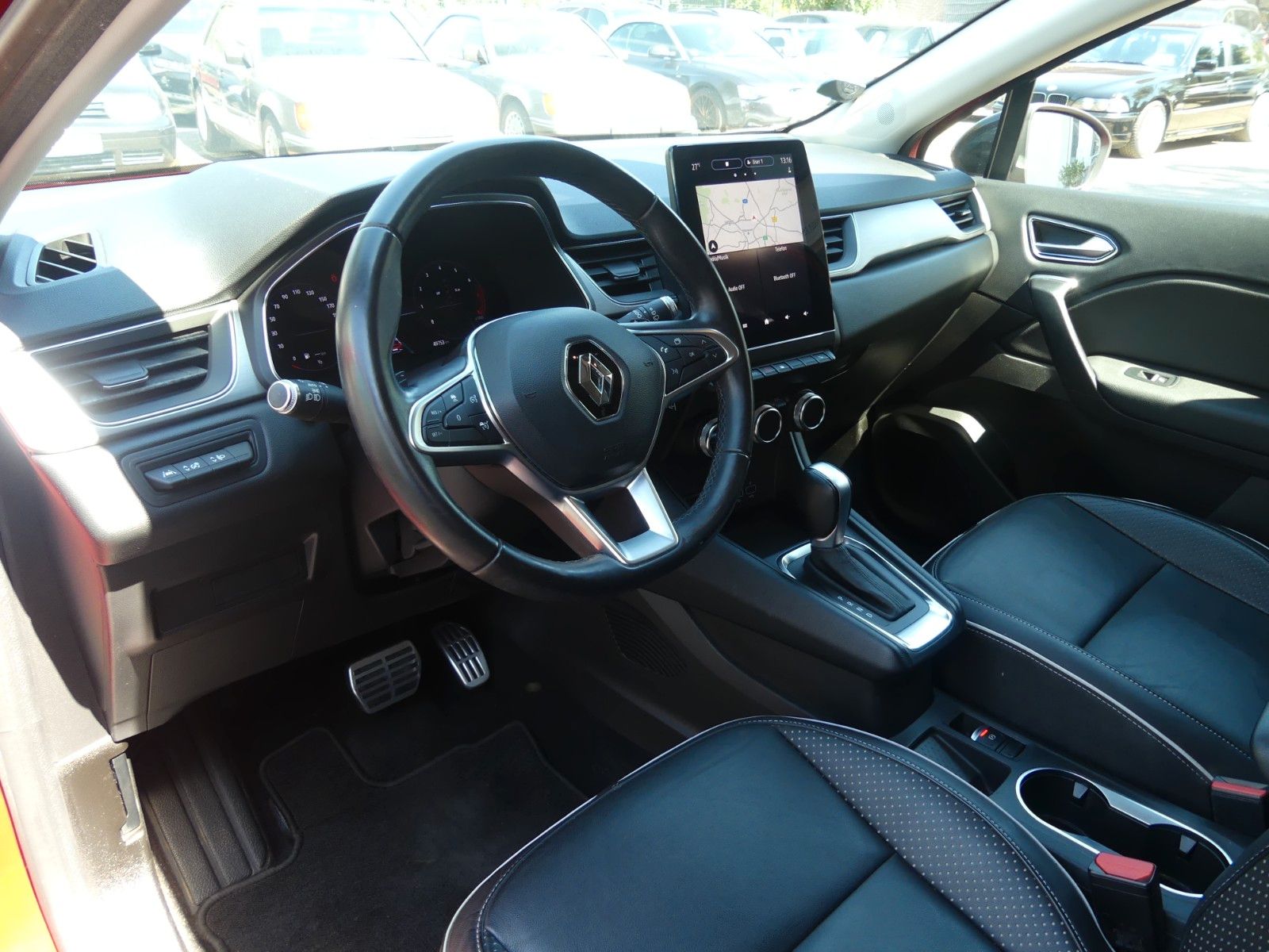 Fahrzeugabbildung Renault Captur II Intens, 2. Hd., Automatik, Top Zustand