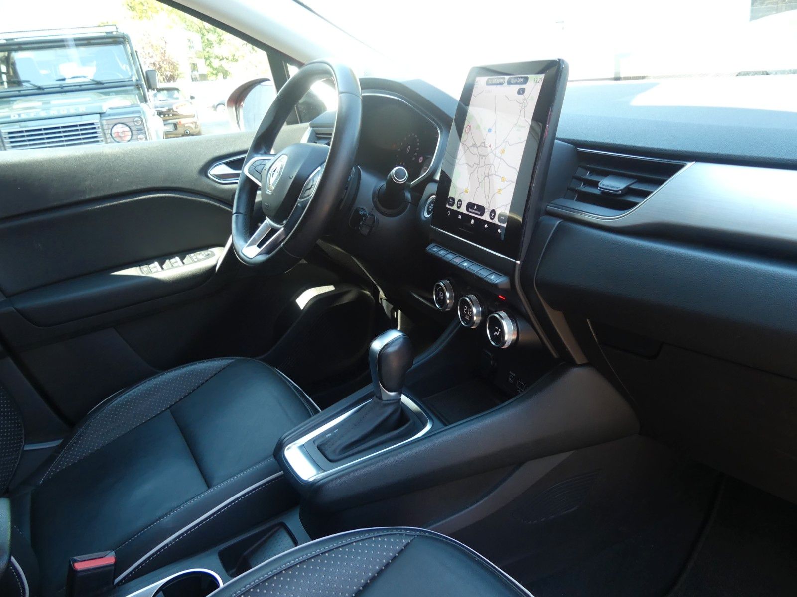 Fahrzeugabbildung Renault Captur II Intens, 2. Hd., Automatik, Top Zustand