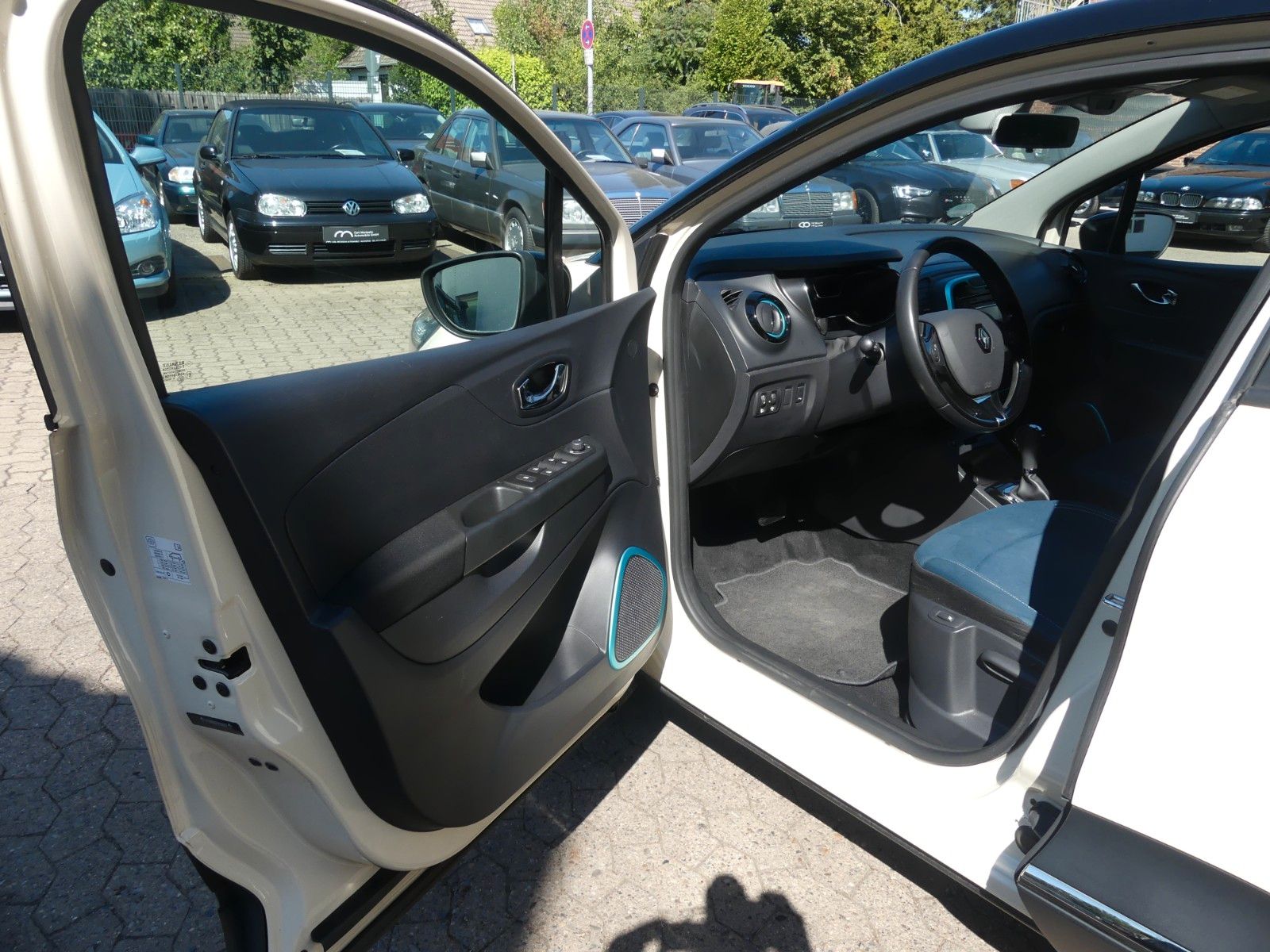 Fahrzeugabbildung Renault Captur Experience Energy TCe 120 EDC, Automatik