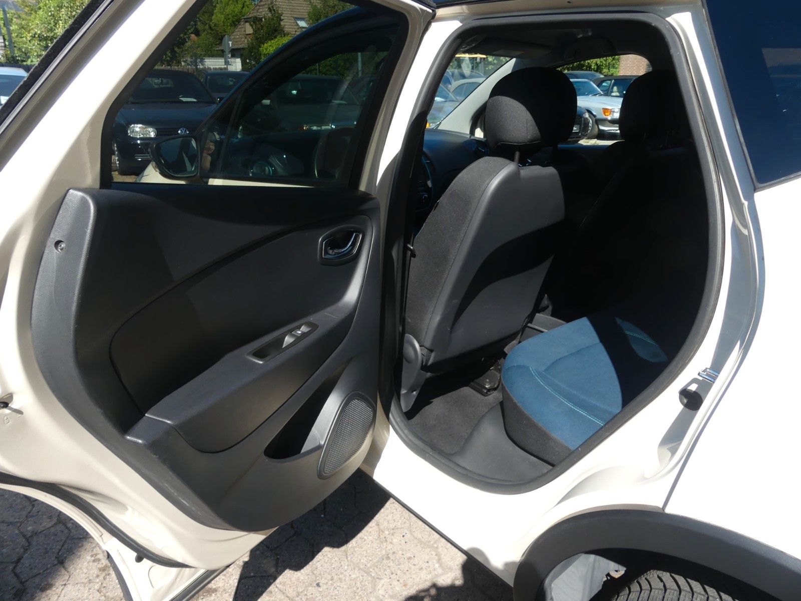 Fahrzeugabbildung Renault Captur Experience Energy TCe 120 EDC, Automatik