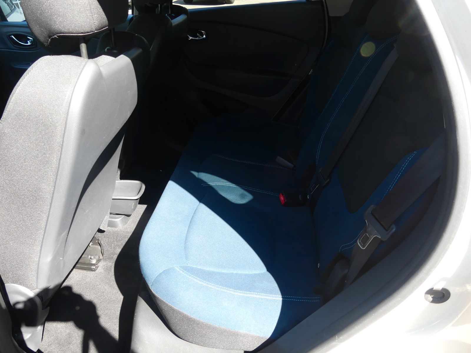 Fahrzeugabbildung Renault Captur Experience Energy TCe 120 EDC, Automatik