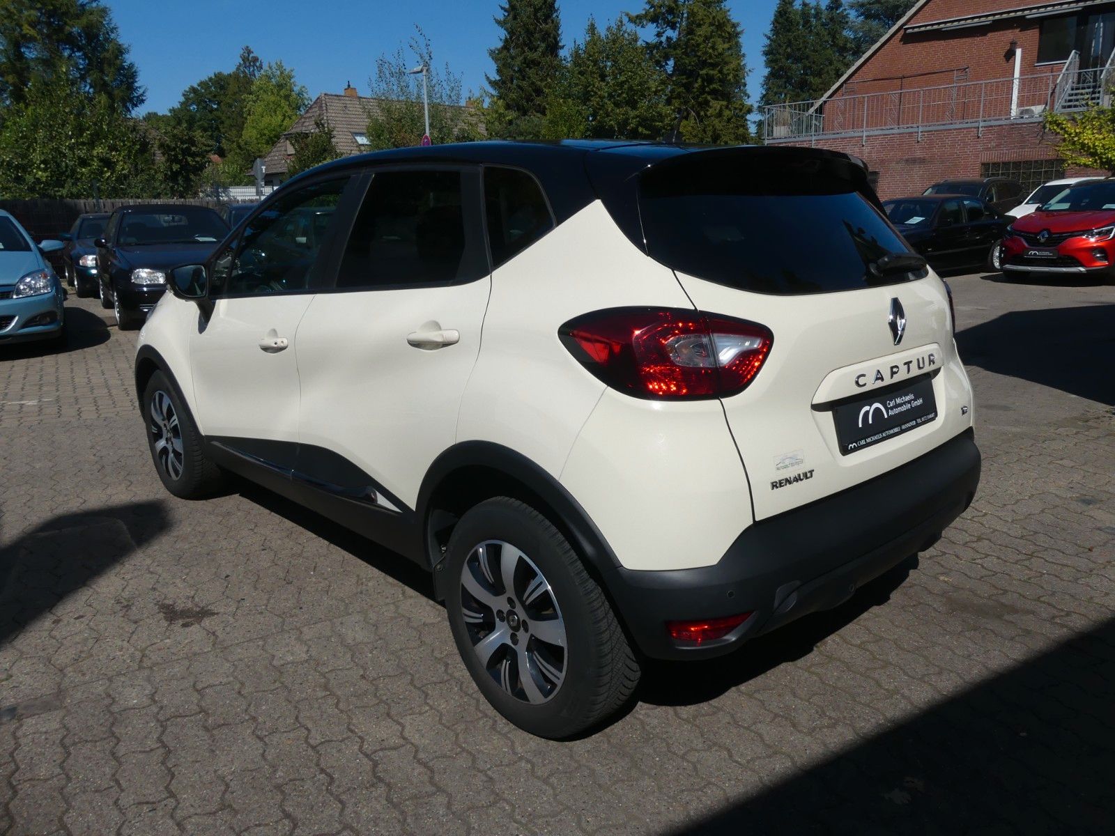Fahrzeugabbildung Renault Captur Experience Energy TCe 120 EDC, Automatik