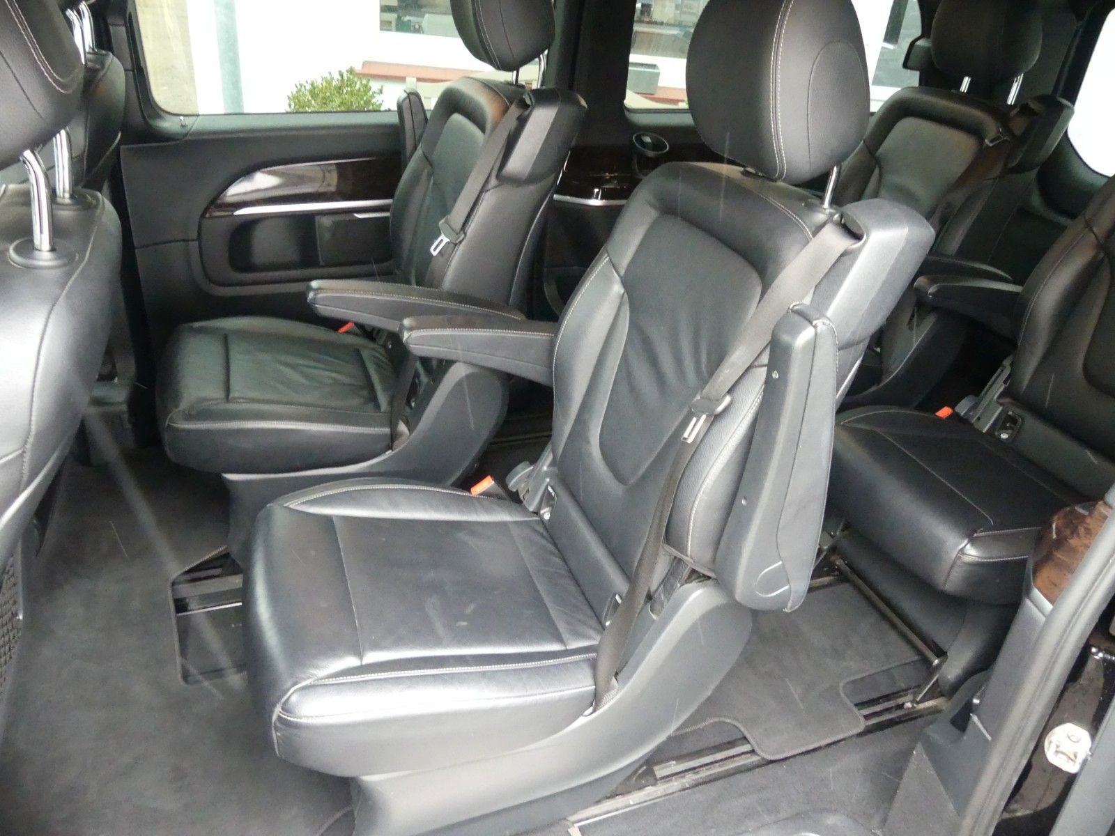 Fahrzeugabbildung Mercedes-Benz V250 CDI AVANTGARDE EDITION lang, 2. Hd., U-frei
