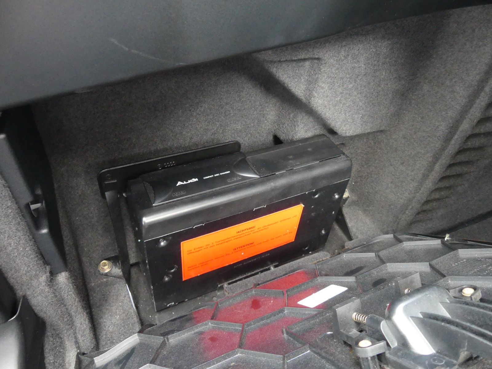 Fahrzeugabbildung Audi A8 4.2 quattro, 2. Hd., Top Zustand