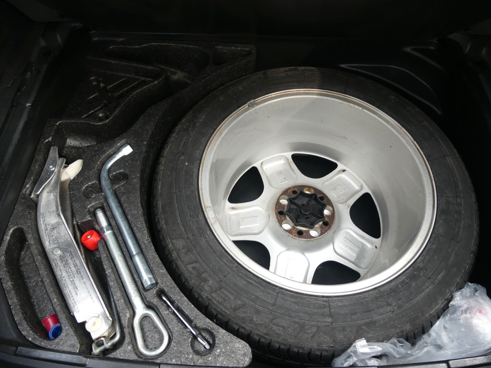 Fahrzeugabbildung Audi A8 4.2 quattro, 2. Hd., Top Zustand