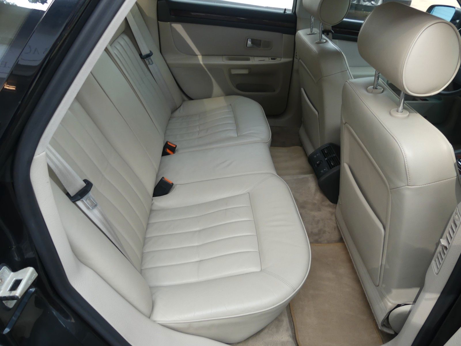 Fahrzeugabbildung Audi A8 4.2 quattro, 2. Hd., Top Zustand