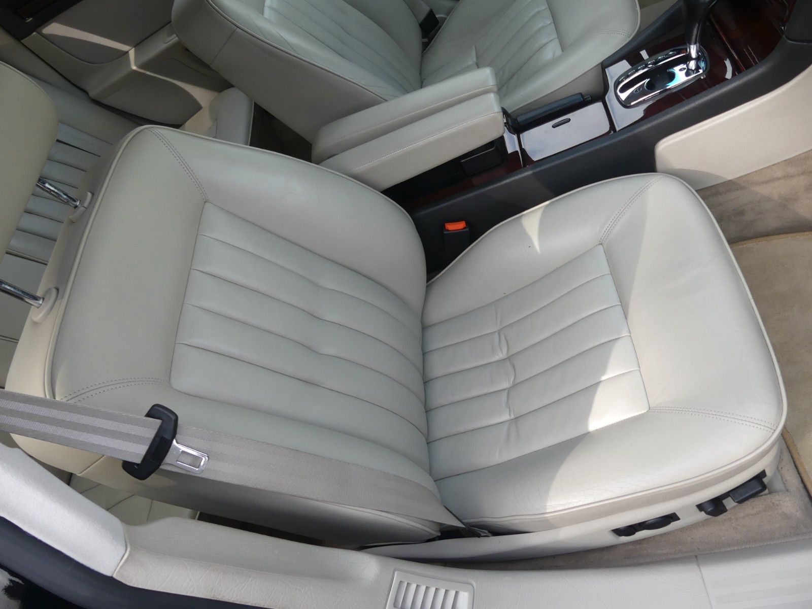 Fahrzeugabbildung Audi A8 4.2 quattro, 2. Hd., Top Zustand