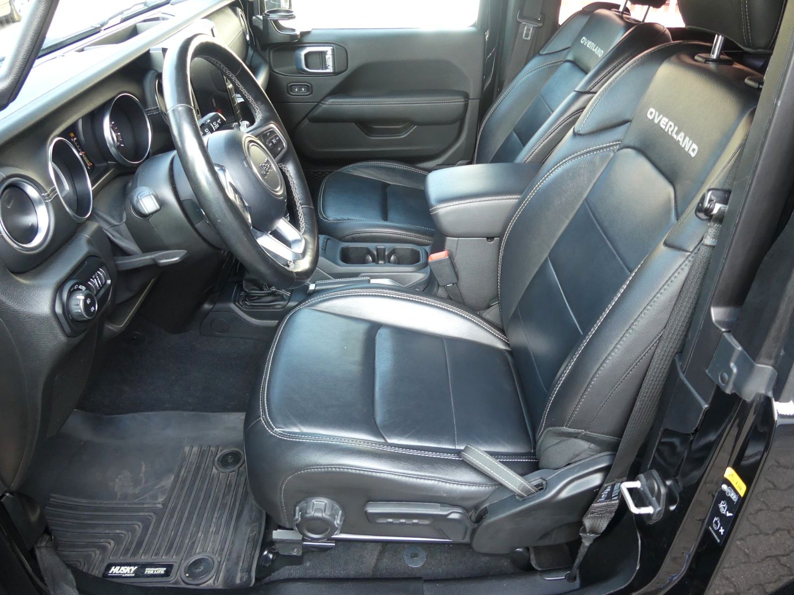 Fahrzeugabbildung Jeep Wrangler Unlimited Sahara, EINZELSTÜCK