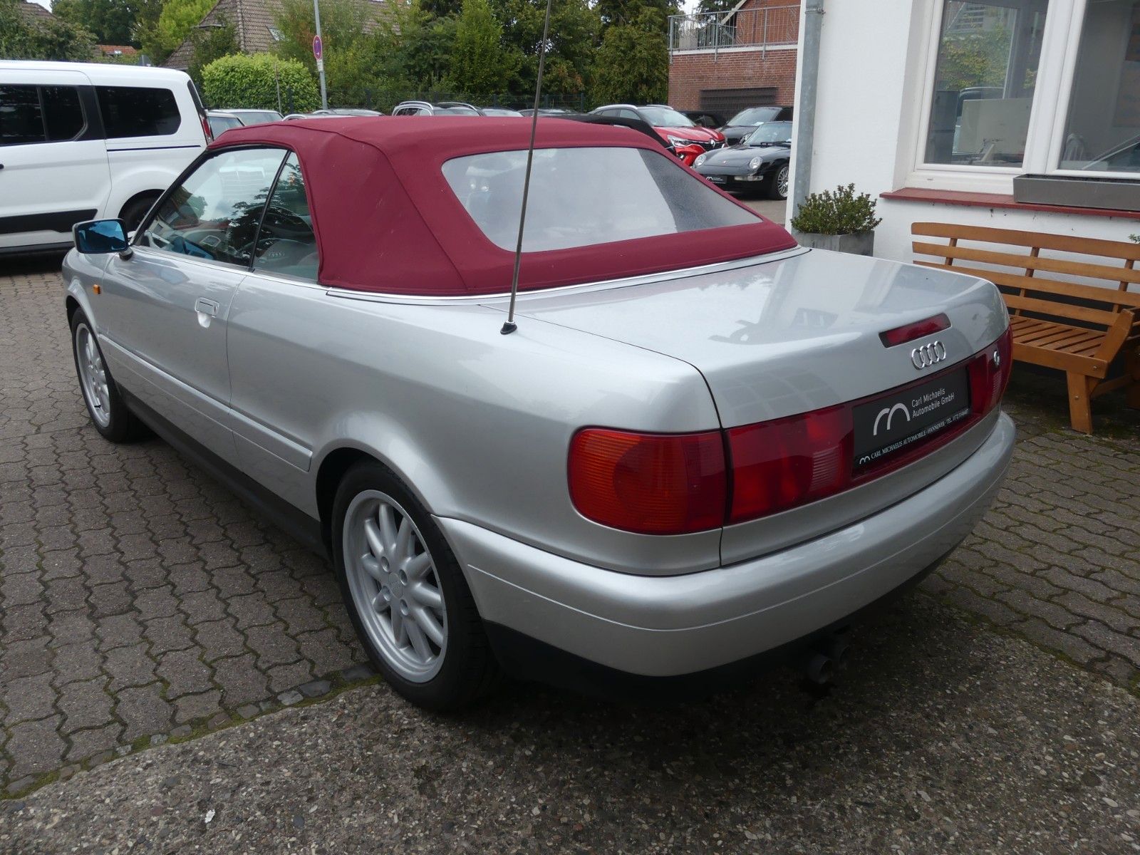 Fahrzeugabbildung Audi 80 2.6 Cabrio, 1. Hand, Aut., Leder, Klima .....