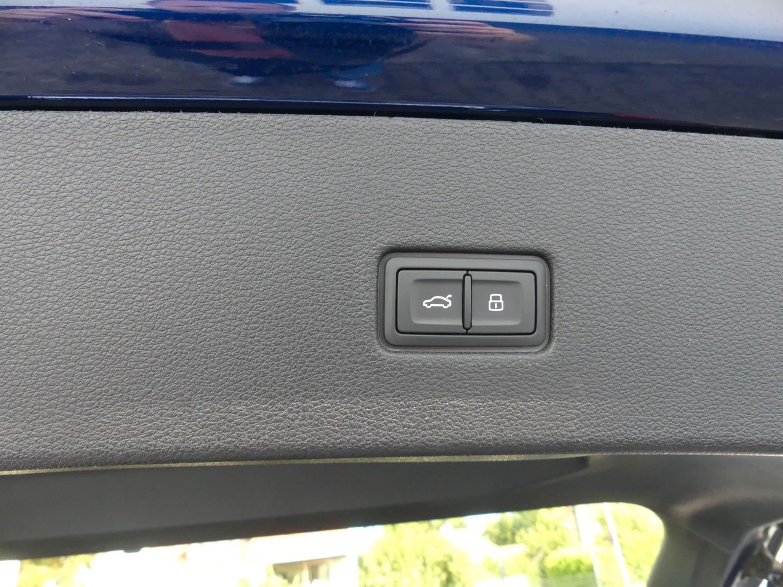 Fahrzeugabbildung Audi RS Q8 4.0 TFSI, 1. Hd., B&O, Keramik, Carbon