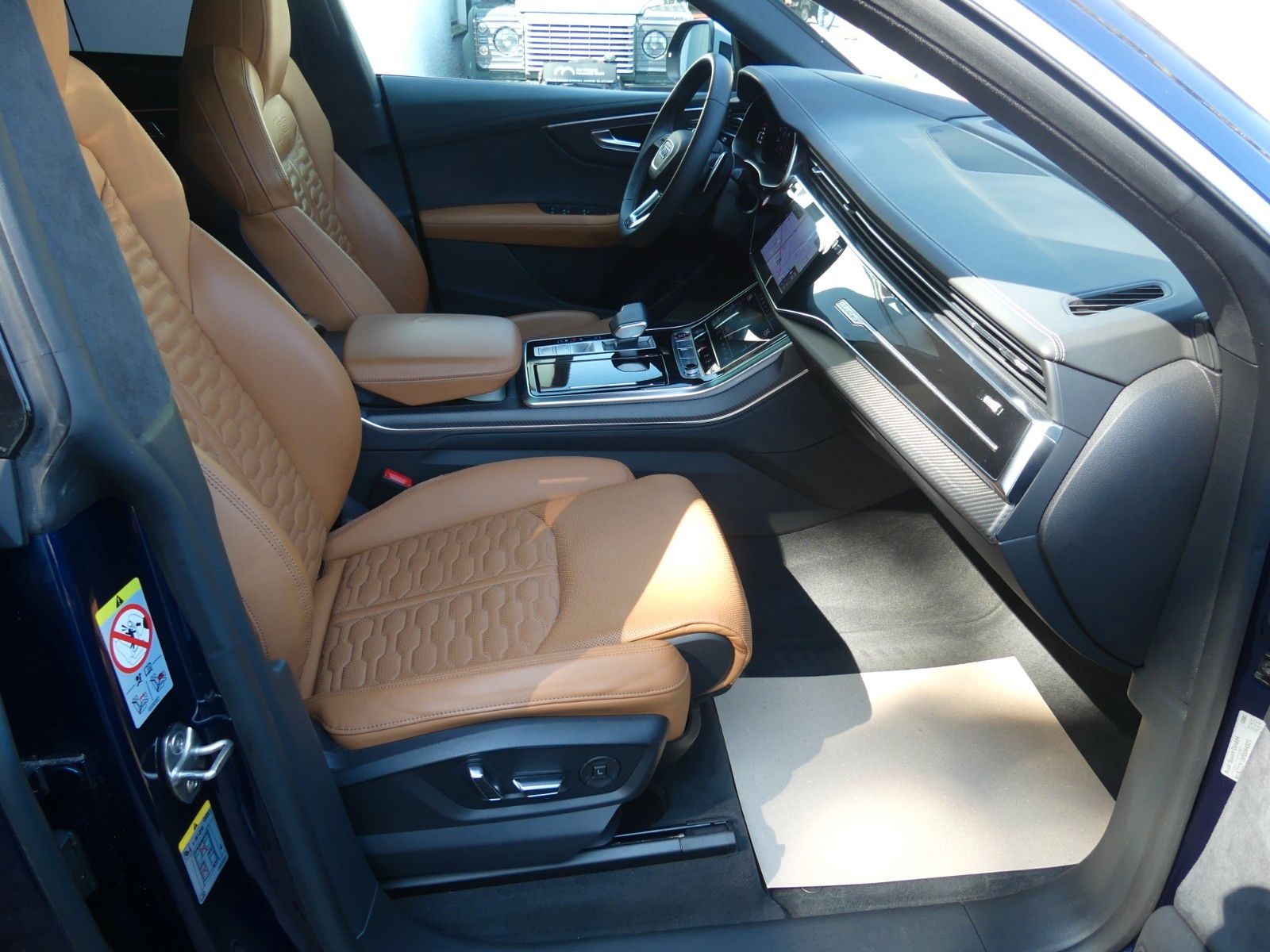 Fahrzeugabbildung Audi RS Q8 4.0 TFSI, 1. Hd., B&O, Keramik, Carbon