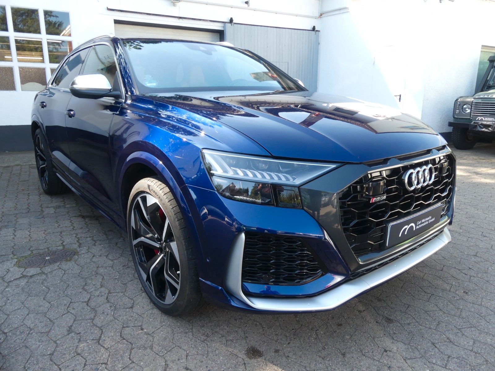 Fahrzeugabbildung Audi RS Q8 4.0 TFSI, 1. Hd., B&O, Keramik, Carbon