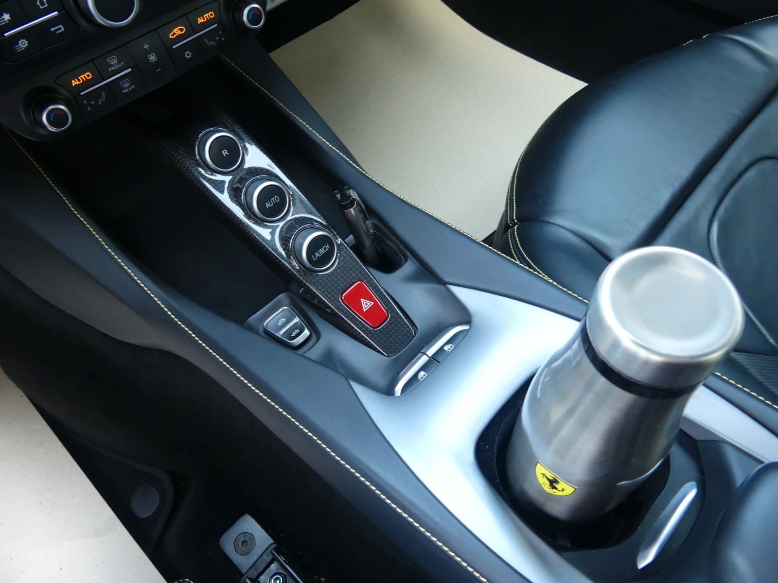 Fahrzeugabbildung Ferrari Portofino, Garantie,Carbon,NOVITEC,Kamera,TOP