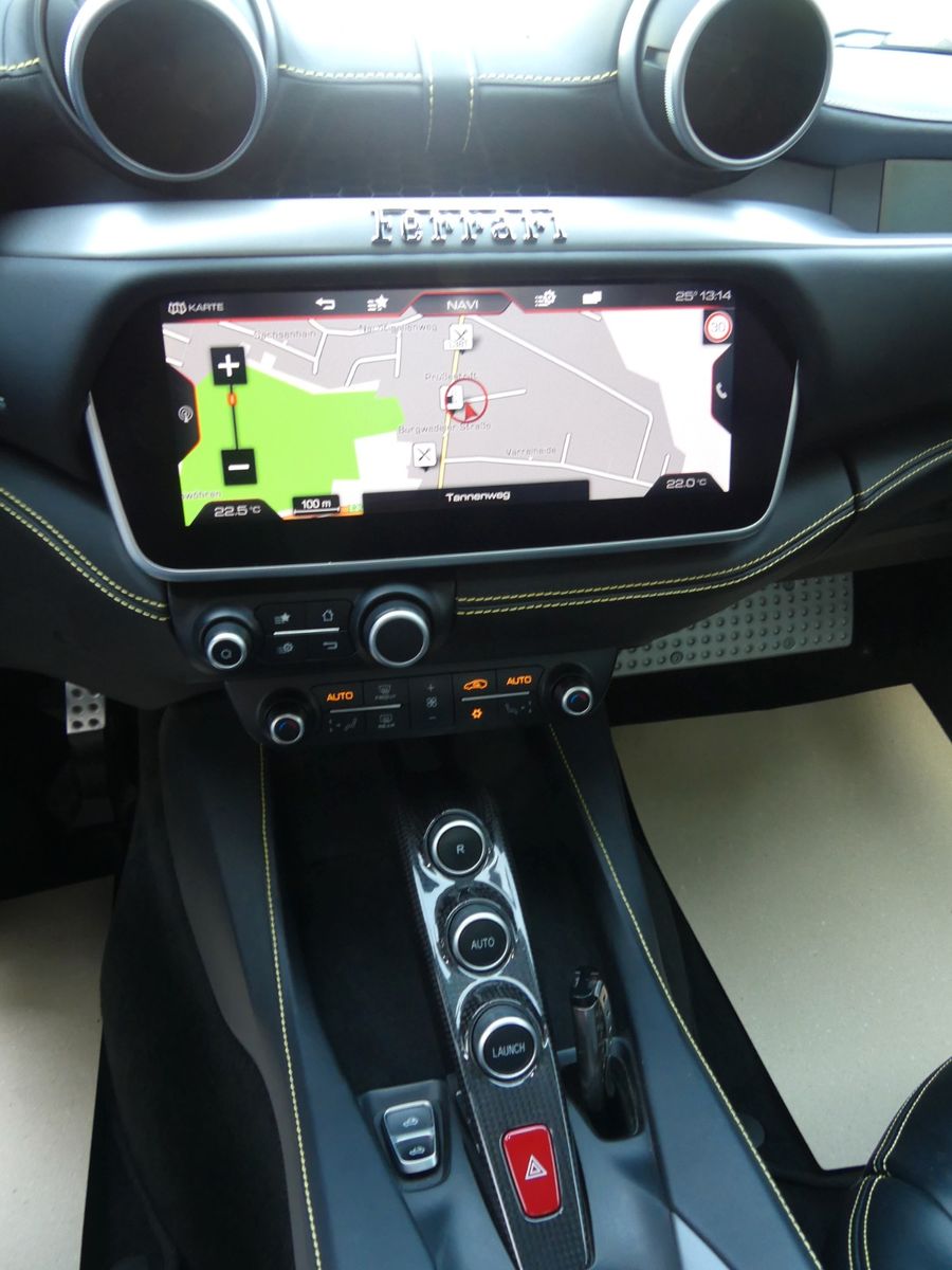 Fahrzeugabbildung Ferrari Portofino, Garantie,Carbon,NOVITEC,Kamera,TOP