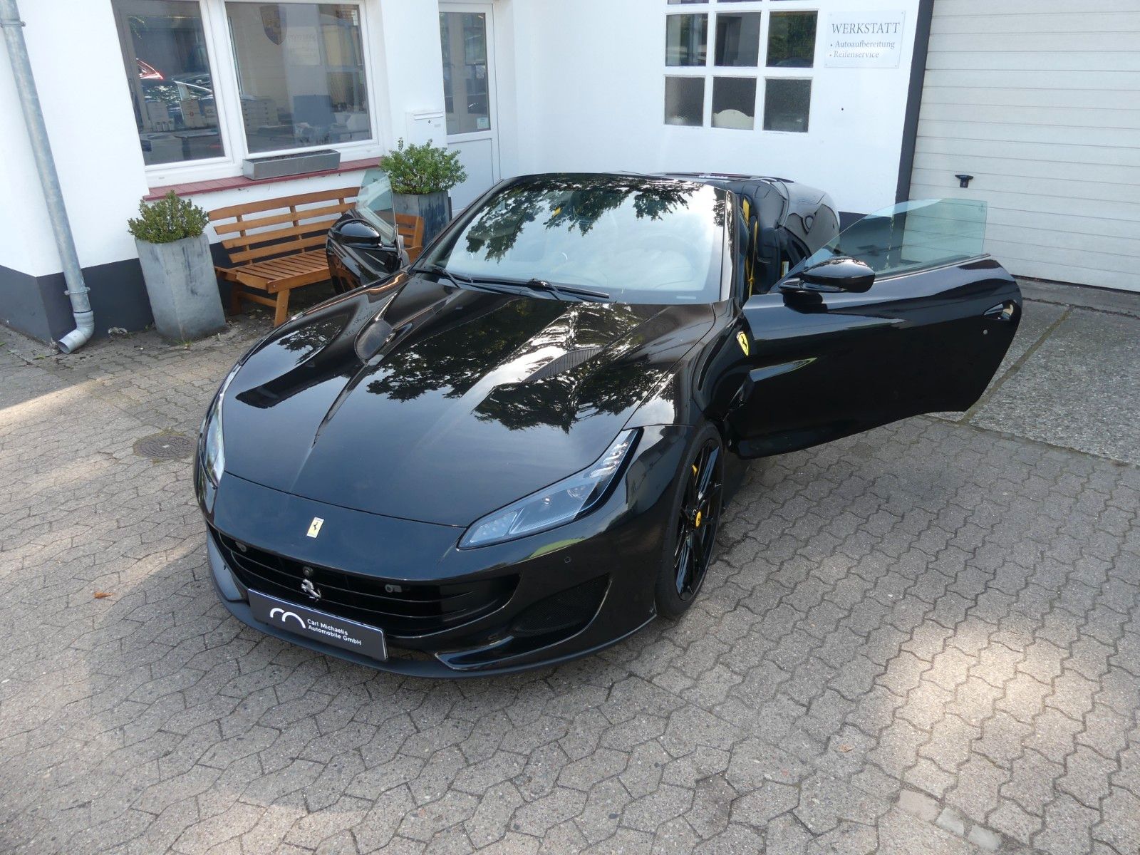 Fahrzeugabbildung Ferrari Portofino, Garantie,Carbon,NOVITEC,Kamera,TOP