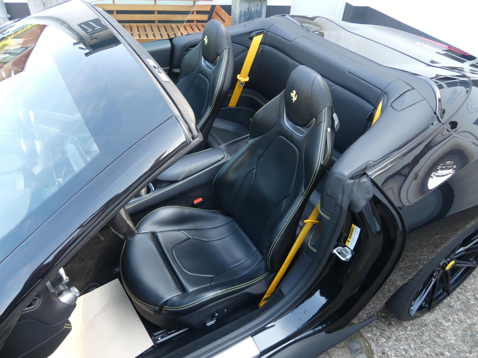 Fahrzeugabbildung Ferrari Portofino, Garantie,Carbon,NOVITEC,Kamera,TOP