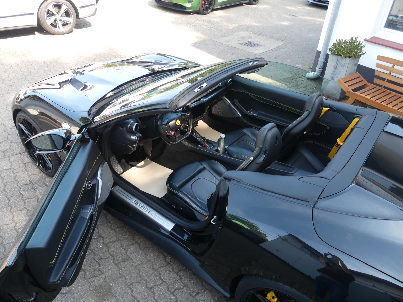 Fahrzeugabbildung Ferrari Portofino, Garantie,Carbon,NOVITEC,Kamera,TOP