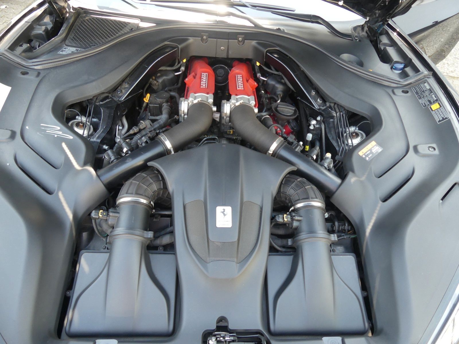 Fahrzeugabbildung Ferrari Portofino, Garantie,Carbon,NOVITEC,Kamera,TOP