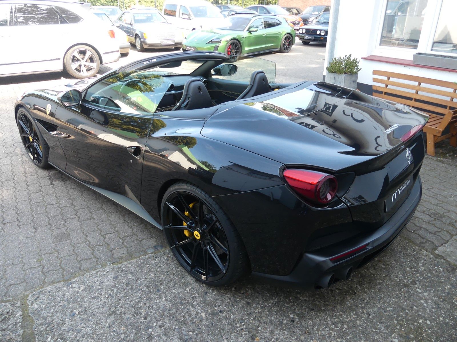 Fahrzeugabbildung Ferrari Portofino, Garantie,Carbon,NOVITEC,Kamera,TOP