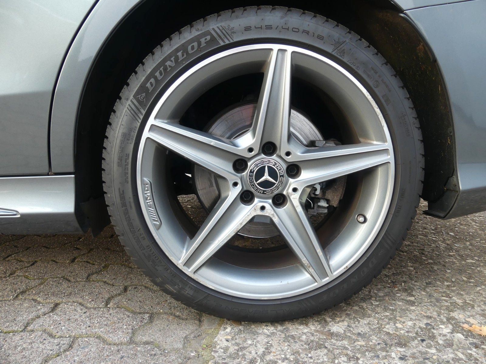 Fahrzeugabbildung Mercedes-Benz C 250 T-4Matic, AMG PAKET, Top Zustand